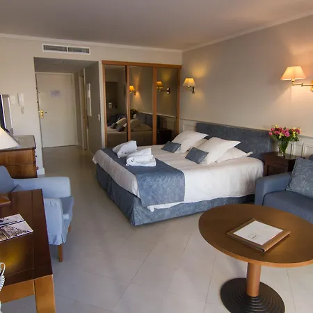 D'estelle Apartmanhotel 4*