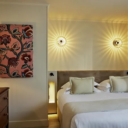 D'estelle Aparthotel 4*