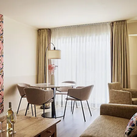 Hotel apartamentowy D'estelle 4*