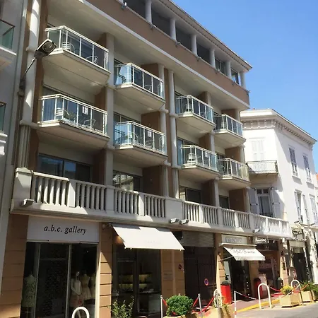 D'estelle Hotel apartamentowy
