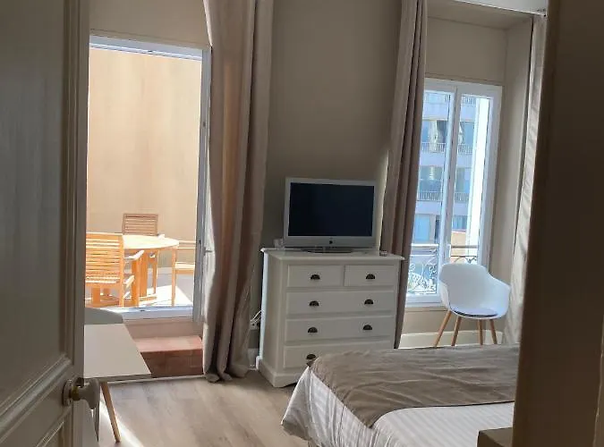 ديستيل شقة فندقية