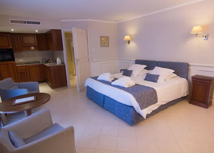 Апарт-отель D'estelle