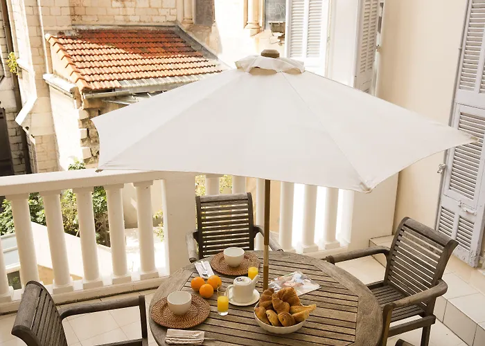 D'estelle Апарт-отель Канны