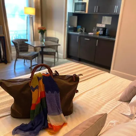 D'estelle Apartmanhotel