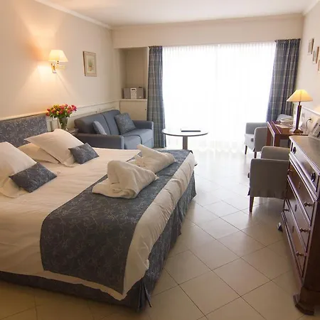 D'estelle Apartmanhotel