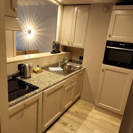 D'estelle Apartmanhotel