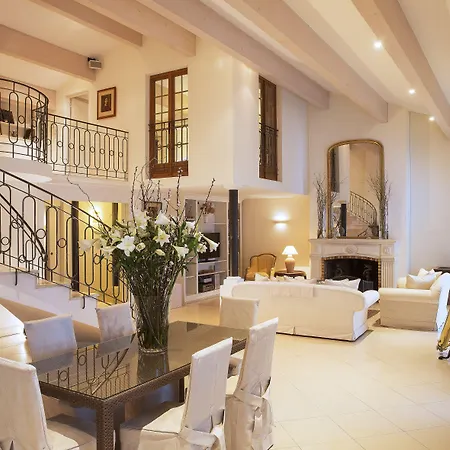 Apartmanhotel D'estelle 4*