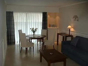 D'estelle Apartmanhotel